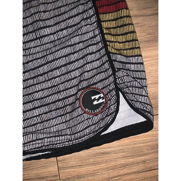 Billabong Platinum X PX:4 Hydrostretch Board Short - Picture 2 of 7